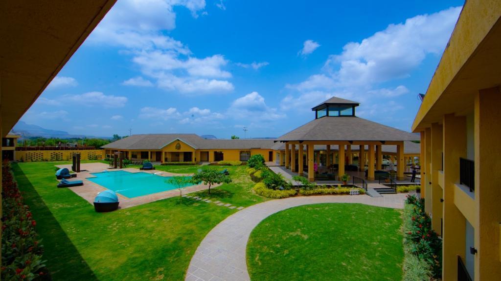 Tropical Retreat Luxury Spa & Resort Igatpuri Exteriör bild